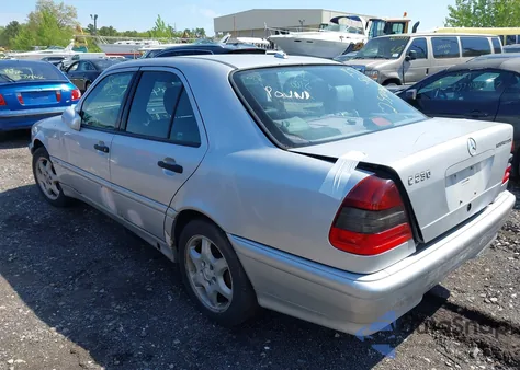 2000 Mercedes-Benz C 230 Kompressor из США, поврежденный, VIN WDBHA24G8YA842768
